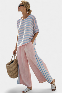 Aria | Elegante Bluse aus rosa-blauem Leinen & weiche Hose in Mehrfarbige Streifen