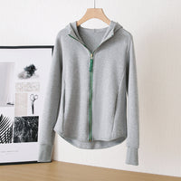 Damen Sportliche Jacke mit Kapuze Nord Taschen in Hellgrau