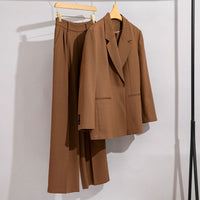 Damen Longline-Blazer mit verdeckter Knopfleiste und schmaler Silhouette Nord Taschen in Toffee-Set