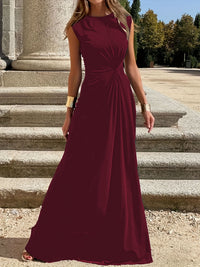 Damen Maxikleid mit elegantem Wickeldesign und schmeichelndem Schnitt in Weinrot