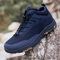 Herren Atmungsaktive Trail-Schuhe mit flexiblem Schnürsystem in Dunkelblau