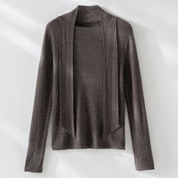 Damen Feiner Feinstrickpullover mit Schalkragen und asymmetrischem Schlaufendetail Nord Taschen in Dunkelbraun