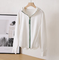 Damen Sportjacke mit Kapuze und Reißverschluss Nord Taschen in Weiß
