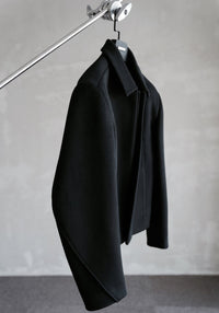Damen Schlichter Wollmix-Kurzmantel mit verdecktem Reißverschluss und modernem Kragen Nord Taschen in Schwarz
