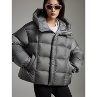 Damen Kurze Boxy‑Steppjacke mit Oversize‑Ärmeln, hohem Thermokragen und Kapuze Nord Taschen in Grauviolett