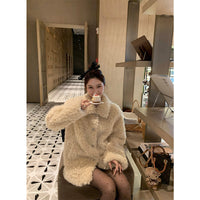 Damen Kurzfell‑Teddy‑Mantel mit großem Kragen und kastiger Oversize‑Silhouette Nord Taschen in Gelb