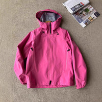 Damen Wasserdichte Outdoorjacke mit verstellbarem Kragen Nord Taschen in Rosa
