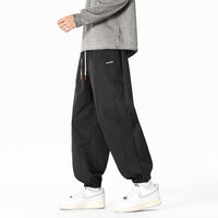 Herren Weitgeschnittene Outdoor-Hose in Schwarz