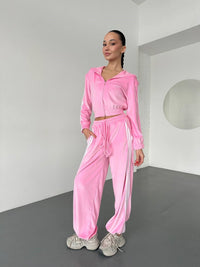 Damen Retro-Samt Trainingsanzug mit seitlichen Streifen, hochgeschnittener Bund und Reißverschluss Nord Taschen in Rosa