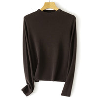 Damen Feinstrick-Pullover mit kurzem Stehkragen und schmaler Silhouette Nord Taschen in Mokkabraun