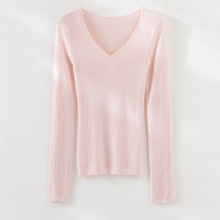 Damen Feiner gerippter Feinstrickpullover mit V-Ausschnitt und taillierter Silhouette Nord Taschen in Zartrosa