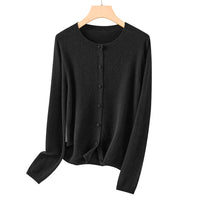 Damen Feiner Rundhals-Cardigan aus softem Feinstrick mit durchgehender Knopfleiste Nord Taschen in Diamantschwarz