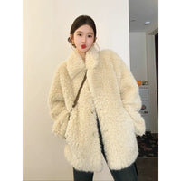 Damen Oversize Teddyfell‑Mantel mit Schalkragen und verdeckter Knopfleiste Nord Taschen in Gelb
