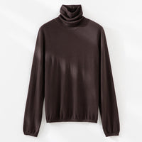 Damen Ultraleichter Feinstrick-Rollkragenpullover mit schlanker Silhouette und fein gerippten Abschlüssen Nord Taschen in Kaffee