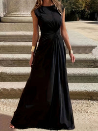 Damen Maxikleid mit elegantem Wickeldesign und schmeichelndem Schnitt in Schwarz