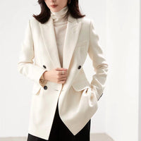 Damen Taillierter Longline-Blazer mit doppelreihiger Knopfleiste und Pattentaschen Nord Taschen in Eierschalenweiß