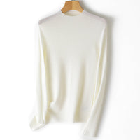 Damen Leichter Feinstrick-Pullover mit kurzem Stehkragen und schmaler Silhouette Nord Taschen in Perlenweiß