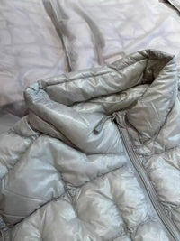 Damen Stilvolle Steppjacke mit hohem Kragen Nord Taschen in Silbergrau