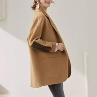 Damen stylischer und bequemer Oversized-Blazer Nord Taschen in Camel