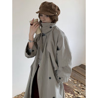 Damen Oversize Trenchcoat mit hohem Stehkragen und doppelreihiger Knopfleiste Nord Taschen in Grau-Grün #Haute-Couture-Serie#