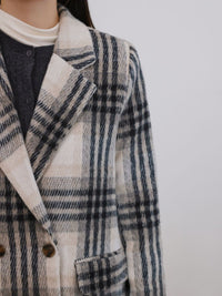 Damen Karierter Bouclé-Blazer mit Reverskragen und aufgesetzten Taschen Nord Taschen in Grau kariert