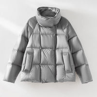 Damen Kurze Boxy-Pufferjacke mit hohem Stehkragen und Raglanärmeln Nord Taschen in Mondgrau