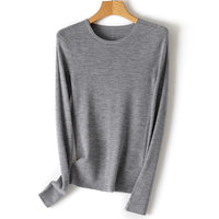Damen Feiner Feinstrickpullover mit Rundhalsausschnitt und figurnaher Silhouette Nord Taschen in Hell meliertes Grau