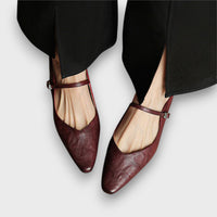 Ornella – Elegante Mules mit Riemchen in Kastanienbraun