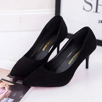 Damen elegante Stiletto-Pumps mit spitzem Zehenbereich und hochwertiger Veloursoberfläche Nord Taschen in Schwarz