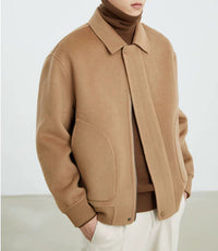 Herren Boxy Wollmix-Zipjacke mit verdeckter Knopfleiste und runden aufgesetzten Taschen Nord Taschen in Khaki