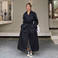 Olga – Eleganter Trenchcoat mit lockerer Passform in Schwarz