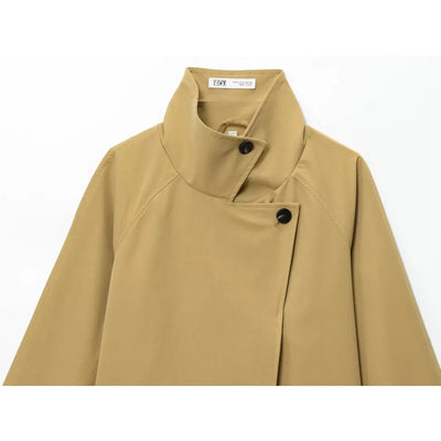 Kiana | Kurze Stehkragen-Mantel