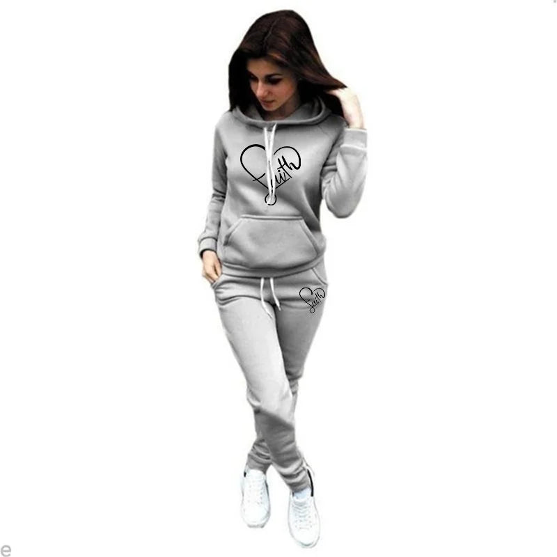Ava™ - Trendy Hoodie-Kombination