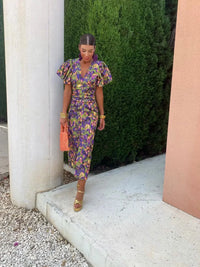Loren - Vibrierendes Kleid mit Puffärmeln in Mehrfarbig