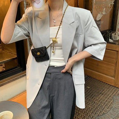 Gesteppte Mini-Handtasche mit elegantem Kettenriemen