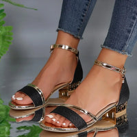 Lore - Damen Sandalen mit Knöchelriemen und Blockabsatz in Schwarz