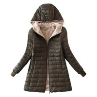 Cassandra | Dicke Winterjacke mit Kapuze in Grün