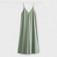 Long Slip Dress in Grün