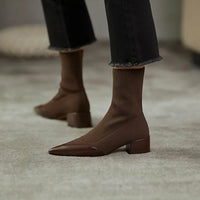 Moderne Knitted Sock-Stiefel in Braun