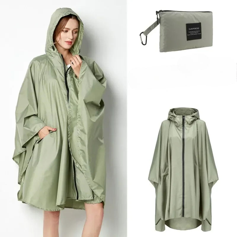 Damen Regenponcho mit Kapuze – Wasserdicht und stylisch für Outdoor-Aktivitäten