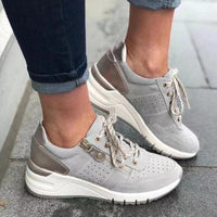 Antje | Sport Orthopädische Schuhe | Plateau-Sneakers mit Schnürung | Bequeme perforierte Wanderschuhe in Grau
