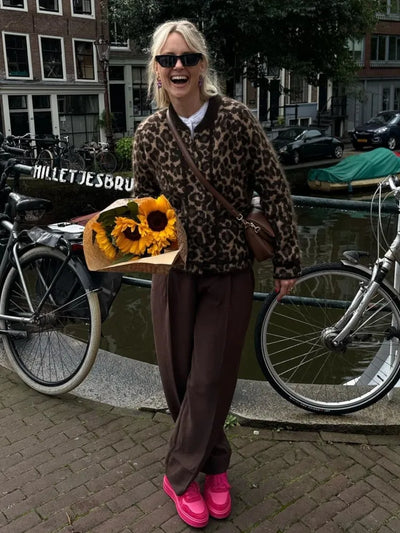 Amélie - Trendy Leopardenmuster Jacke für Damen | Auffällige und stylische Oberbekleidung mit Leopardenmuster