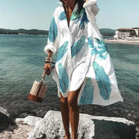 Hermine - Mühelose Eleganz: Übergroßes weißes Hemdblusenkleid | Luftige Beachwear: Lässiges Oversized-Hemdkleid in Blauer Druck