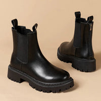 Modische Damen-Chelsea-Boots mit dicker Profilsohle – Trendige Stiefeletten für einen urbanen Look in Schwarz