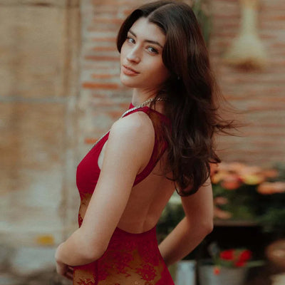 Nora | Lange Transparente Spitzenkleid