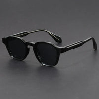Tara | Vintage-Sonnenbrille mit kräftigem Rahmen in Schwarz