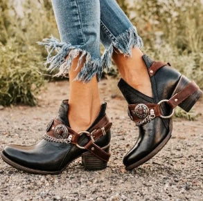 Stylische Damen-Westenstiefeletten mit Ketten- und Schnallen-Details – Boho-Cowboy Look, Braun