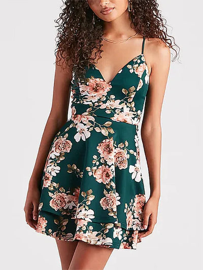 Elegantes Cocktailkleid mit grünem Blumenmuster für besondere Anlässe