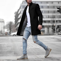 Yuri - Der elegante und einzigartige Mantel in Schwarz