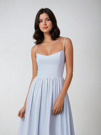 Sommerliches Korsettkleid mit Taschen - Elegante und luftige Damenmode in Blau